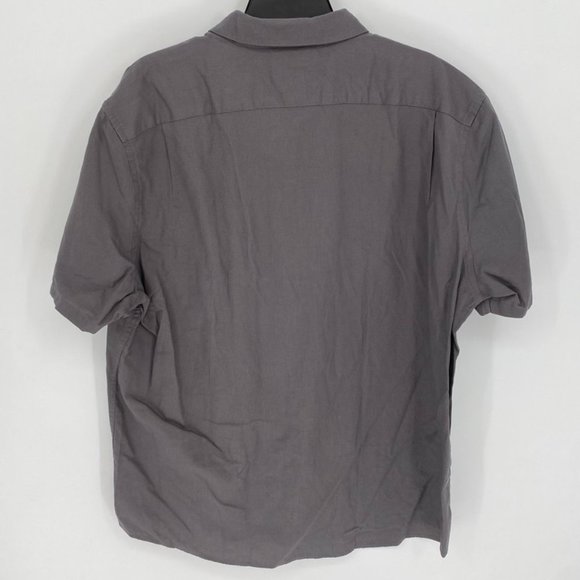 Good Threads Men's Grey Button Down - Picture 5 of 5